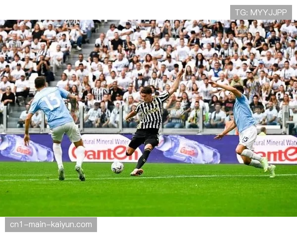 尤文图斯险胜拉齐奥 弗拉霍维奇头球制胜