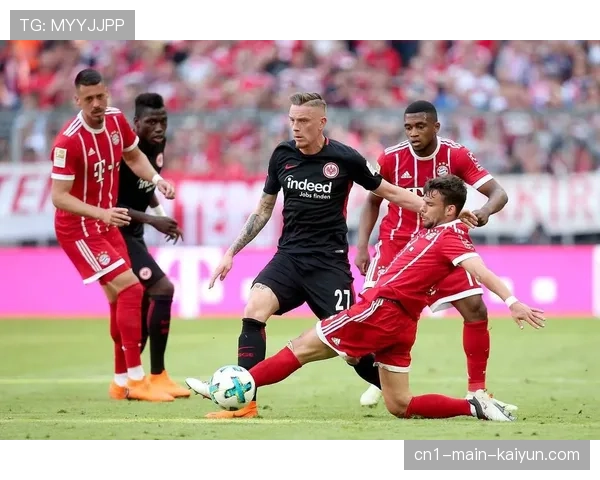 斯洛文尼亚采列主场进攻流畅，前场小范围配合制造威胁