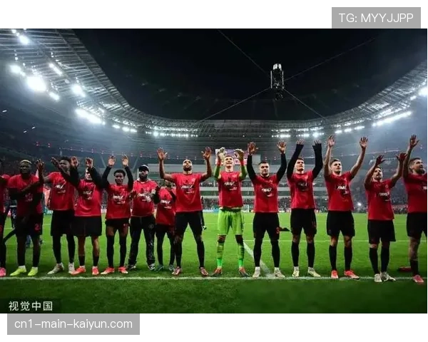 勒沃库森主场不败金身告破，争议判罚成比赛转折点